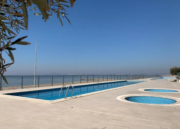 דירה Club - With Seaview לה מנגה דל מר מנור