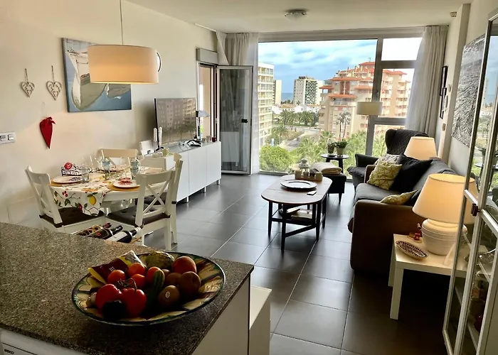 דירה Club - With Seaview