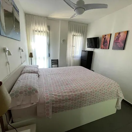 Club - With Seaview Lägenhet