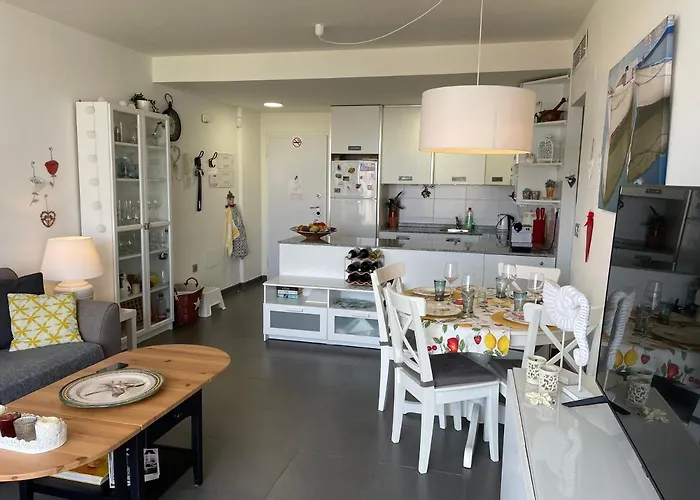 Club - With Seaview *